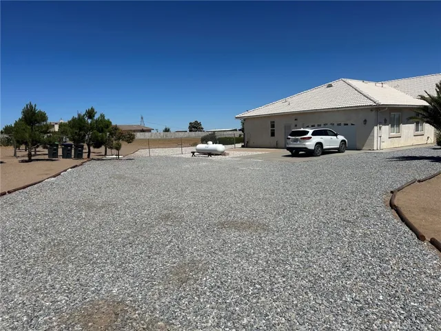 9408 La Cadena Avenue, Oak Hills, California 92344