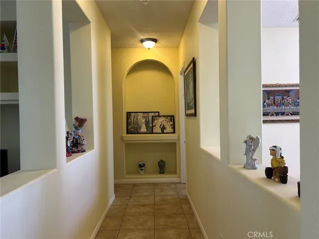 9408 La Cadena Avenue, Oak Hills, California 92344