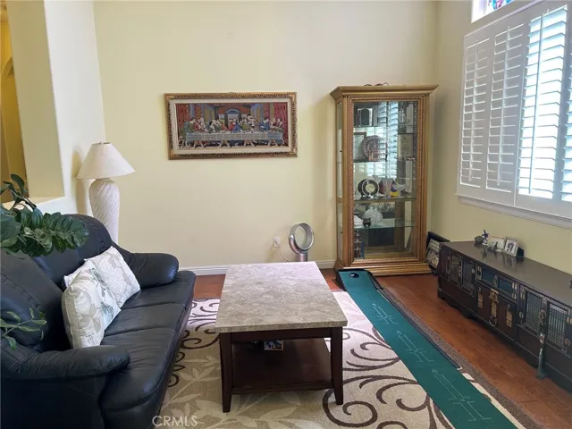 9408 La Cadena Avenue, Oak Hills, California 92344