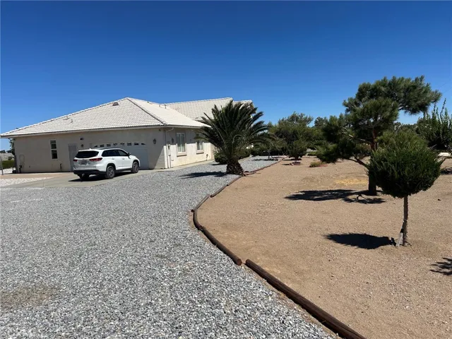 9408 La Cadena Avenue, Oak Hills, California 92344