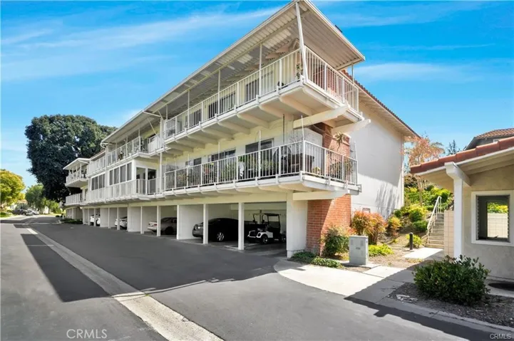 2183 E Via Mariposa B, Laguna Woods, California 92637