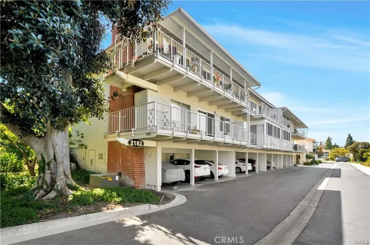 2183 E Via Mariposa B, Laguna Woods, California 92637