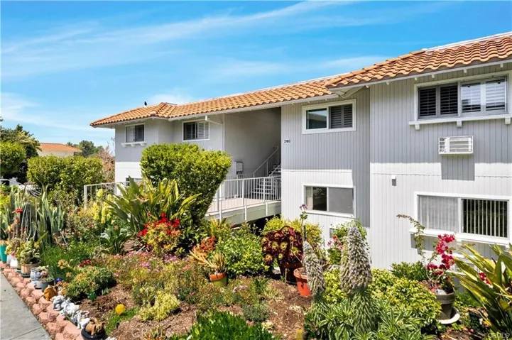 2183 E Via Mariposa B, Laguna Woods, California 92637