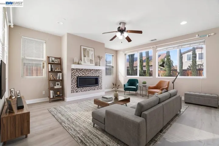 967 Dainty Ave, Brentwood, California 94513