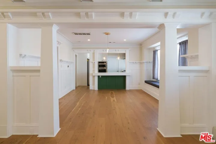 2191 W 31st Street, Los Angeles, California 90018