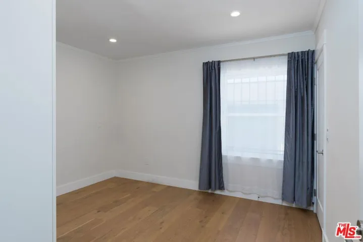 2191 W 31st Street, Los Angeles, California 90018