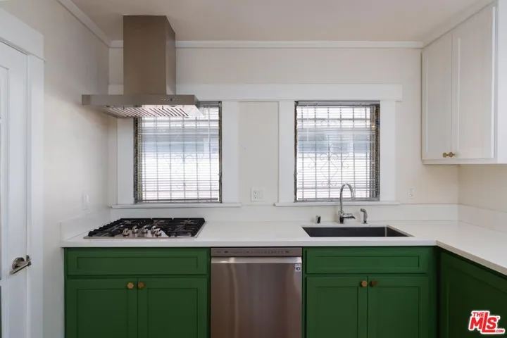 2191 W 31st Street, Los Angeles, California 90018