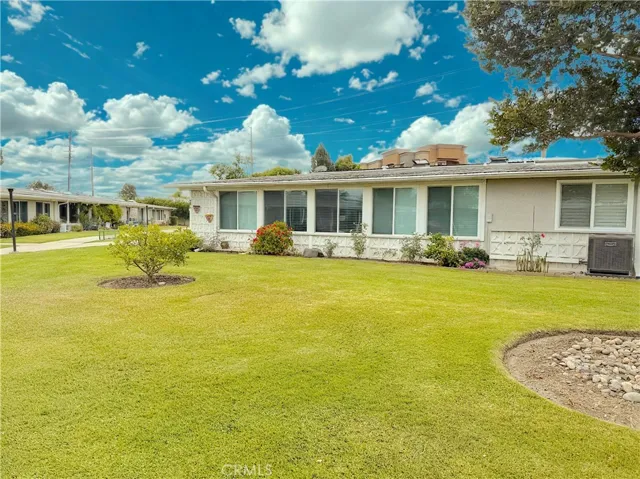 14001 Thunderbird Drive 4l, Seal Beach, California 90740