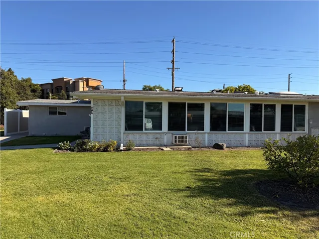 14001 Thunderbird Drive 4l, Seal Beach, California 90740