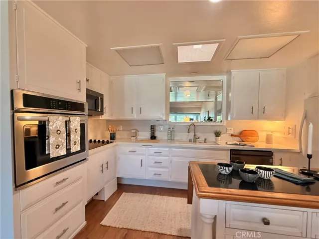 14001 Thunderbird Drive 4l, Seal Beach, California 90740