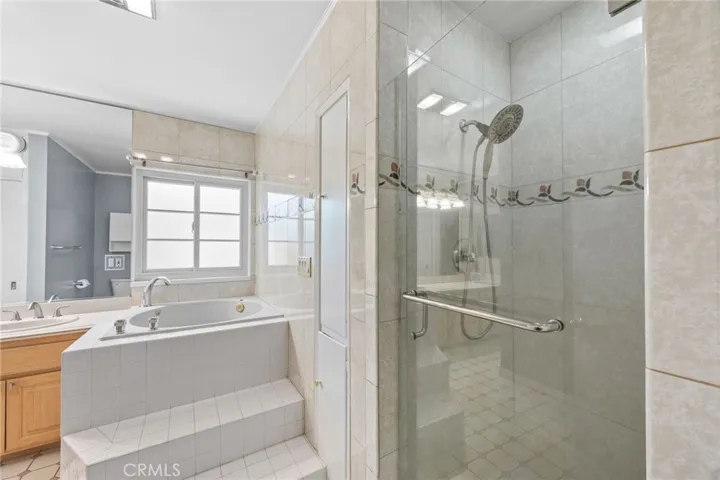 2465 Sherwood, San Marino, California 91108