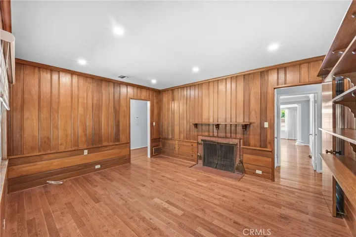 2465 Sherwood, San Marino, California 91108