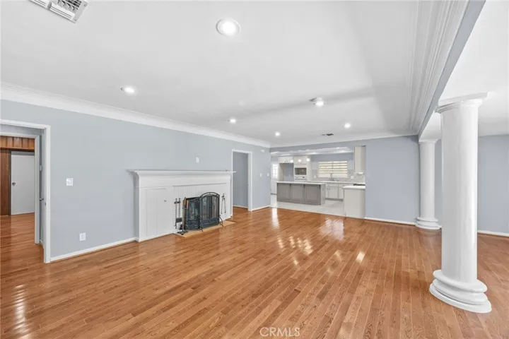 2465 Sherwood, San Marino, California 91108