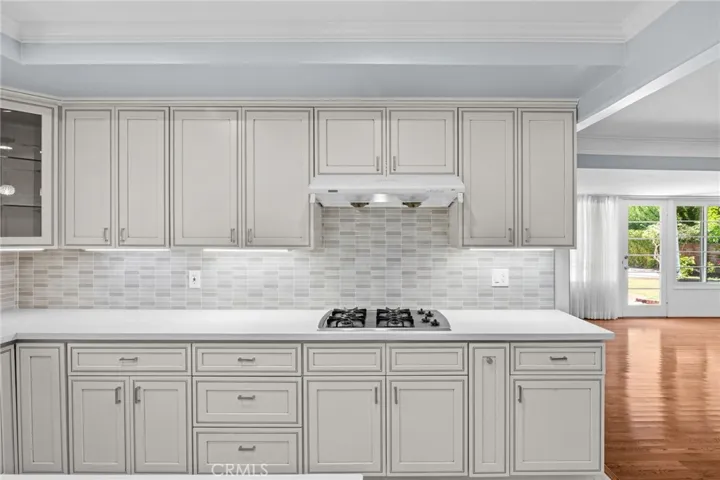 2465 Sherwood, San Marino, California 91108