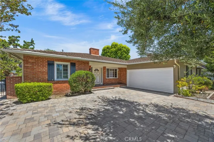 2465 Sherwood, San Marino, California 91108