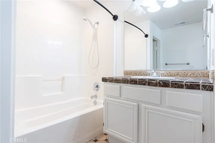 6 Harvest Point, Aliso Viejo, California 92656
