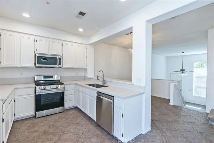 6 Harvest Point, Aliso Viejo, California 92656
