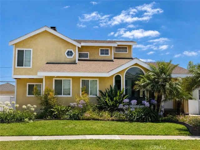 6104 Yearling, Lakewood, California 90713