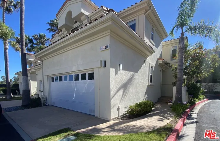 6483 Zuma View Place 104, Malibu, California 90265