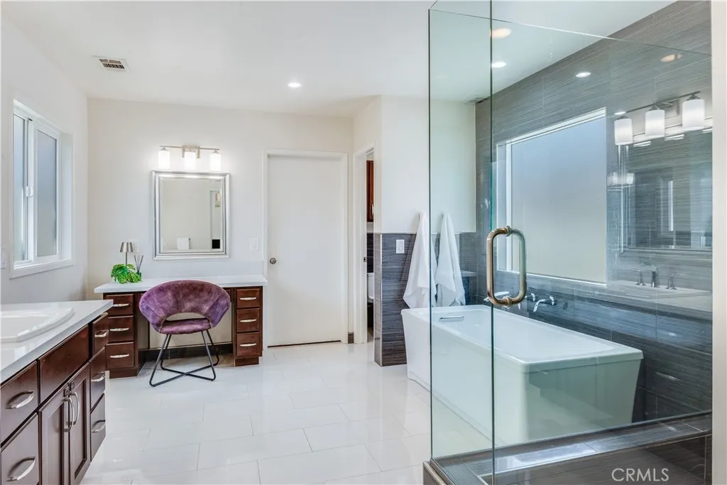 Wonderful vanity area