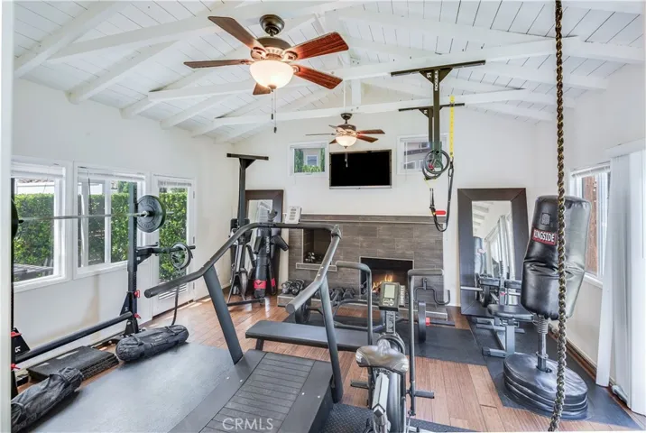 Detached Bonus Room/Flex Space currently being used as a gym