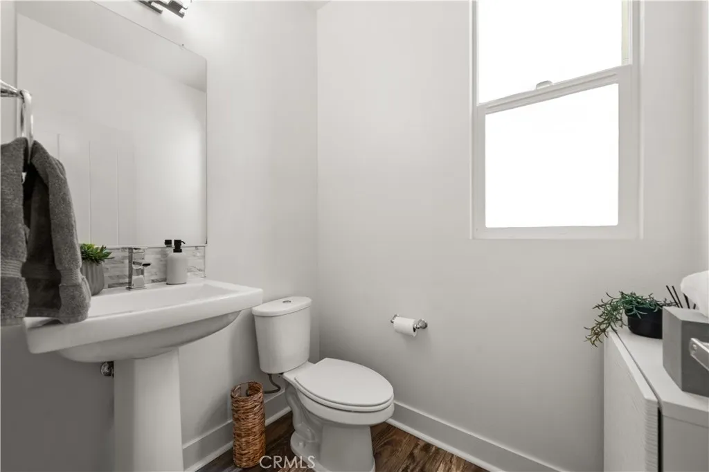 Level 2 Powder Room
