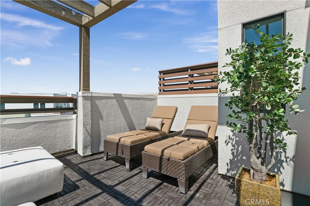 Rooftop Deck