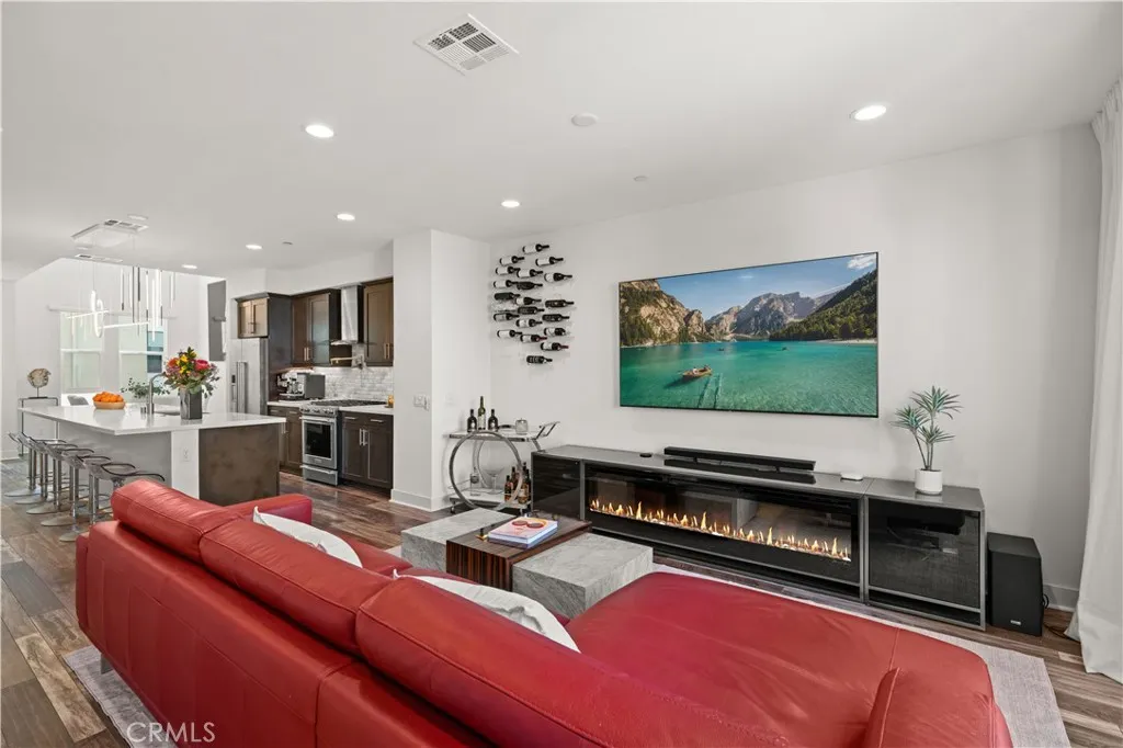 Level 2 - Main Living Space
