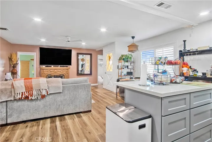 11607 Verbeck, Whittier, California 90606