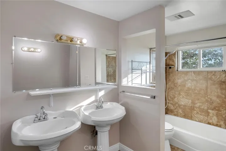 9376 Flora Vista, Apple Valley, California 92308
