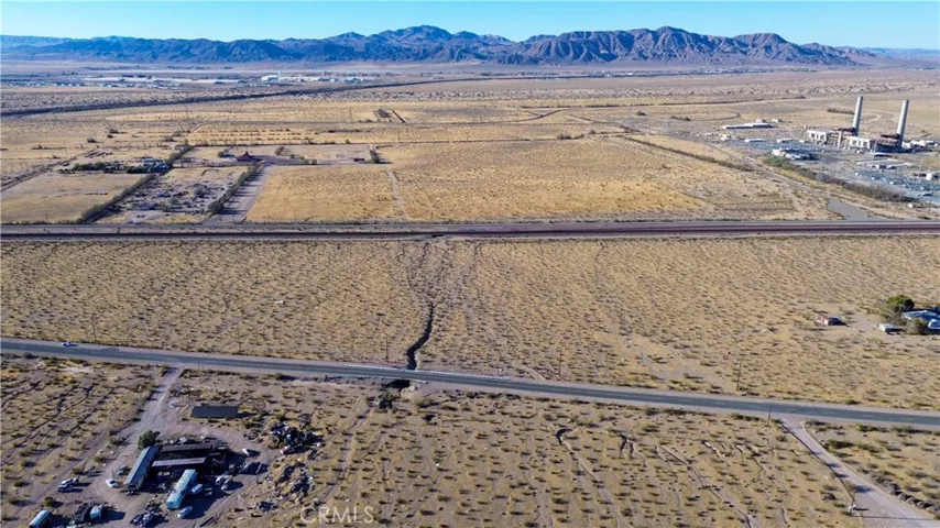 6 National Trails Highway, Yermo, California 92398