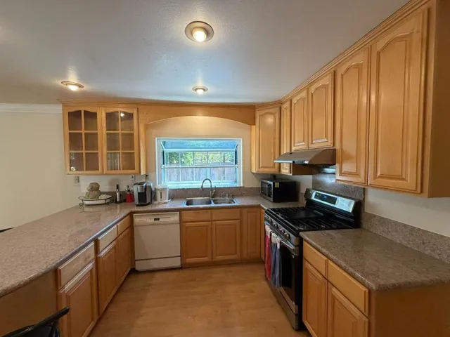 1186 Stafford Drive, Cupertino, California 95014