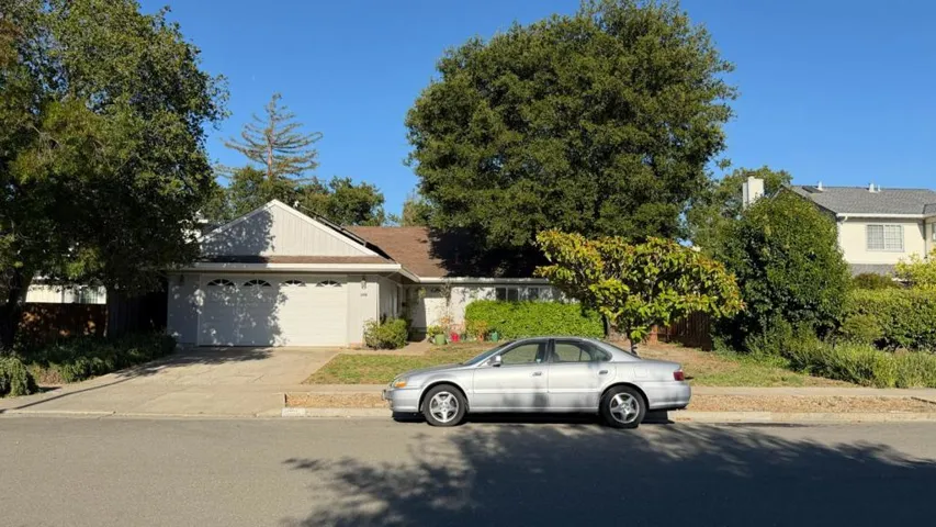 1186 Stafford Drive, Cupertino, California 95014