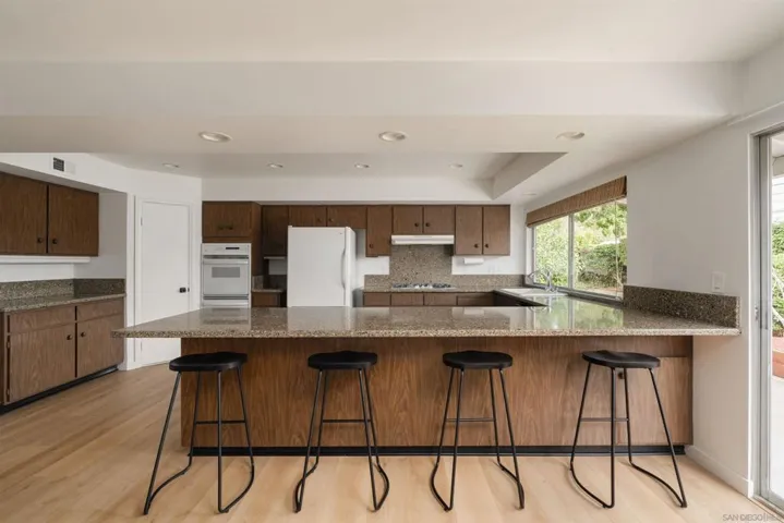 2855 Cliffridge Ct, La Jolla, California 92037