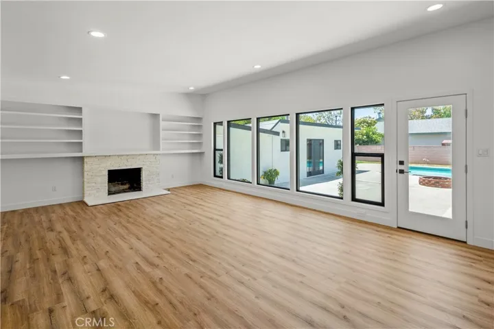 9519 La Reina, Downey, California 90240