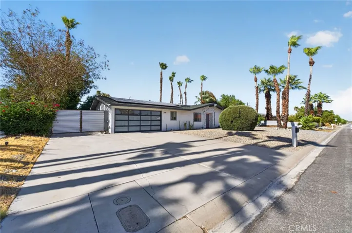 2860 E Ventura Road, Palm Springs, California 92262