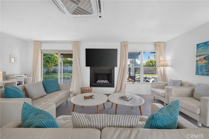 2860 E Ventura Road, Palm Springs, California 92262