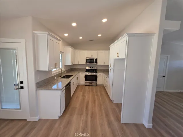 20448 Sago Lane, Apple Valley, California 92307