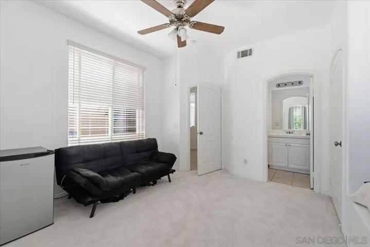 10669 El Caballo, San Diego, California 92127