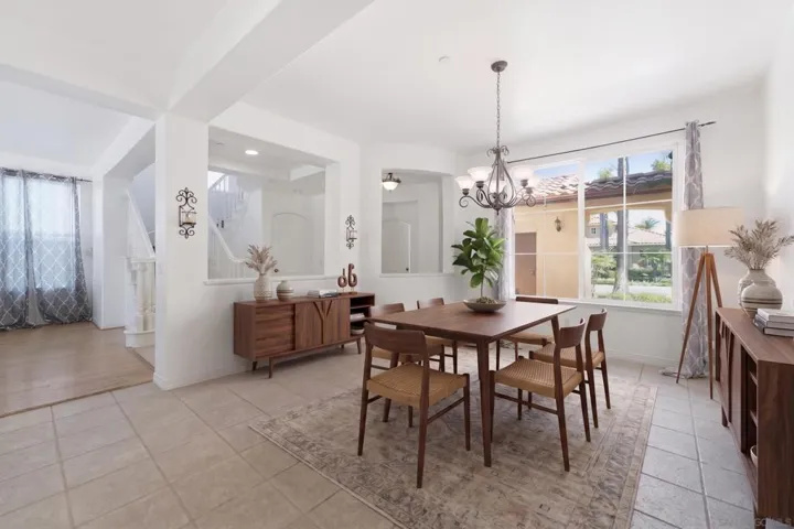 https://zimg.paragon.ice.com/ParagonImages/Property/PA/SDMLS/260014820/35/533/400/2986cba546d5ab0e26961fa1662bb20c/3/10ae7a933feb88c56c18348662e88654/260014820-4306f023-ff9e-4ab1-9724-28e569f5cdac.JPG