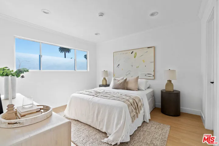 423 Pier Avenue 4, Santa Monica, California 90405