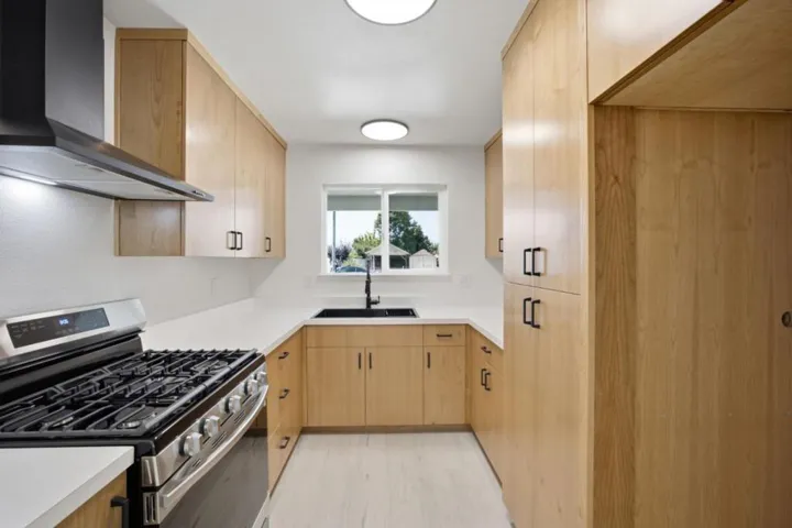 450 Beck Street, Watsonville, California 95076