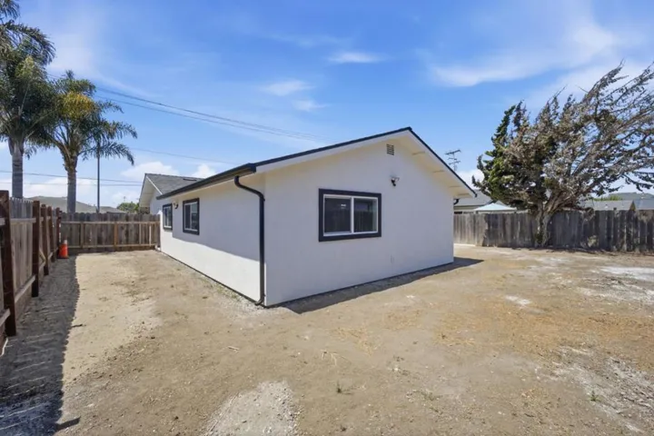 450 Beck Street, Watsonville, California 95076