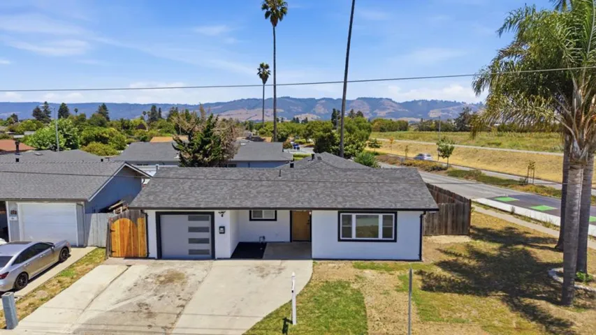 450 Beck Street, Watsonville, California 95076