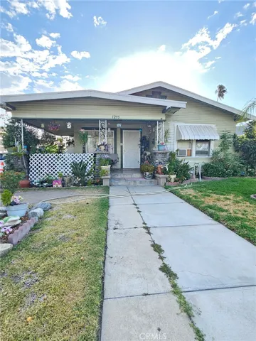 1295 N 9th, Colton, California 92324