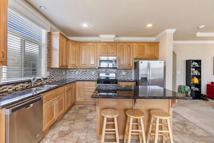 317 Santa Paula 317, San Leandro, California 94579