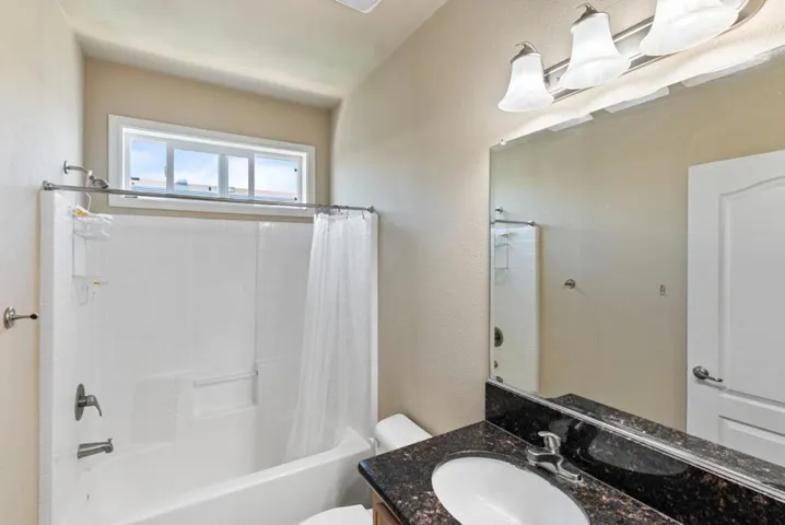 317 Santa Paula 317, San Leandro, California 94579