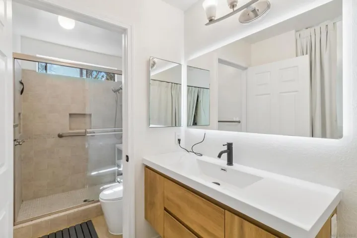 2343 Fair Oak, Escondido, California 92026