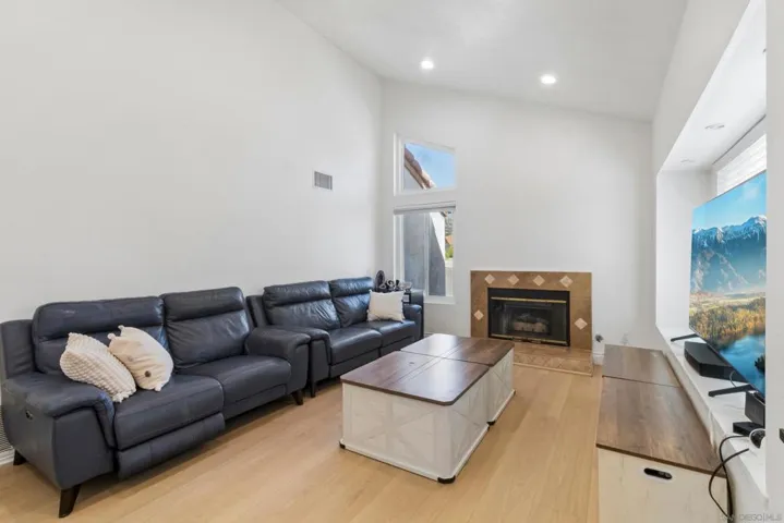 2343 Fair Oak, Escondido, California 92026