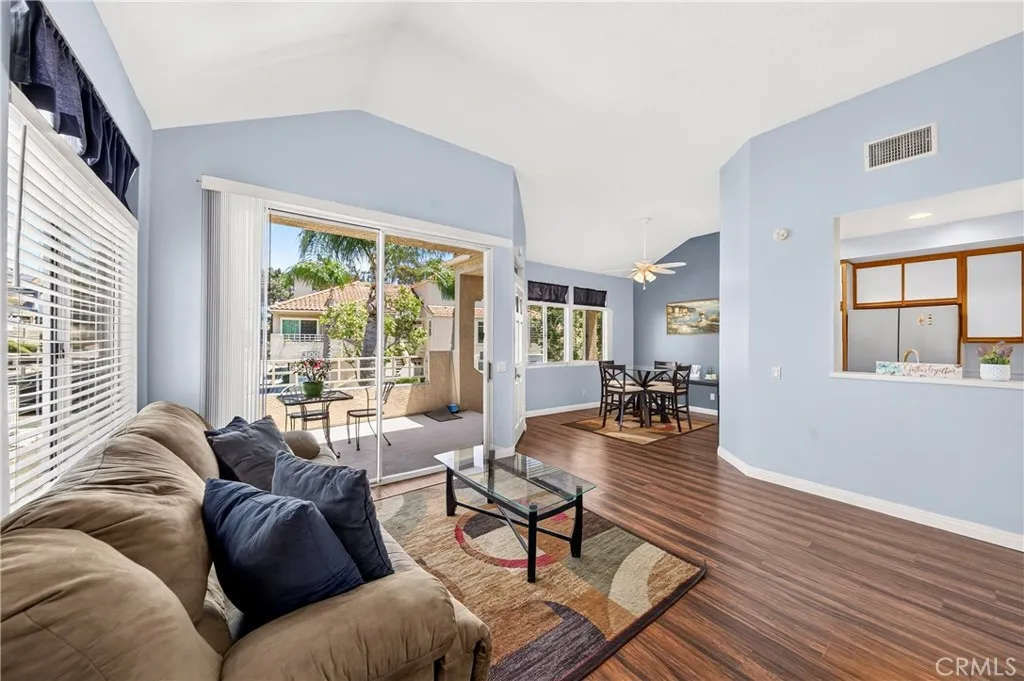 3140 Castelar Court 201, Corona, California 92882 — photo 4